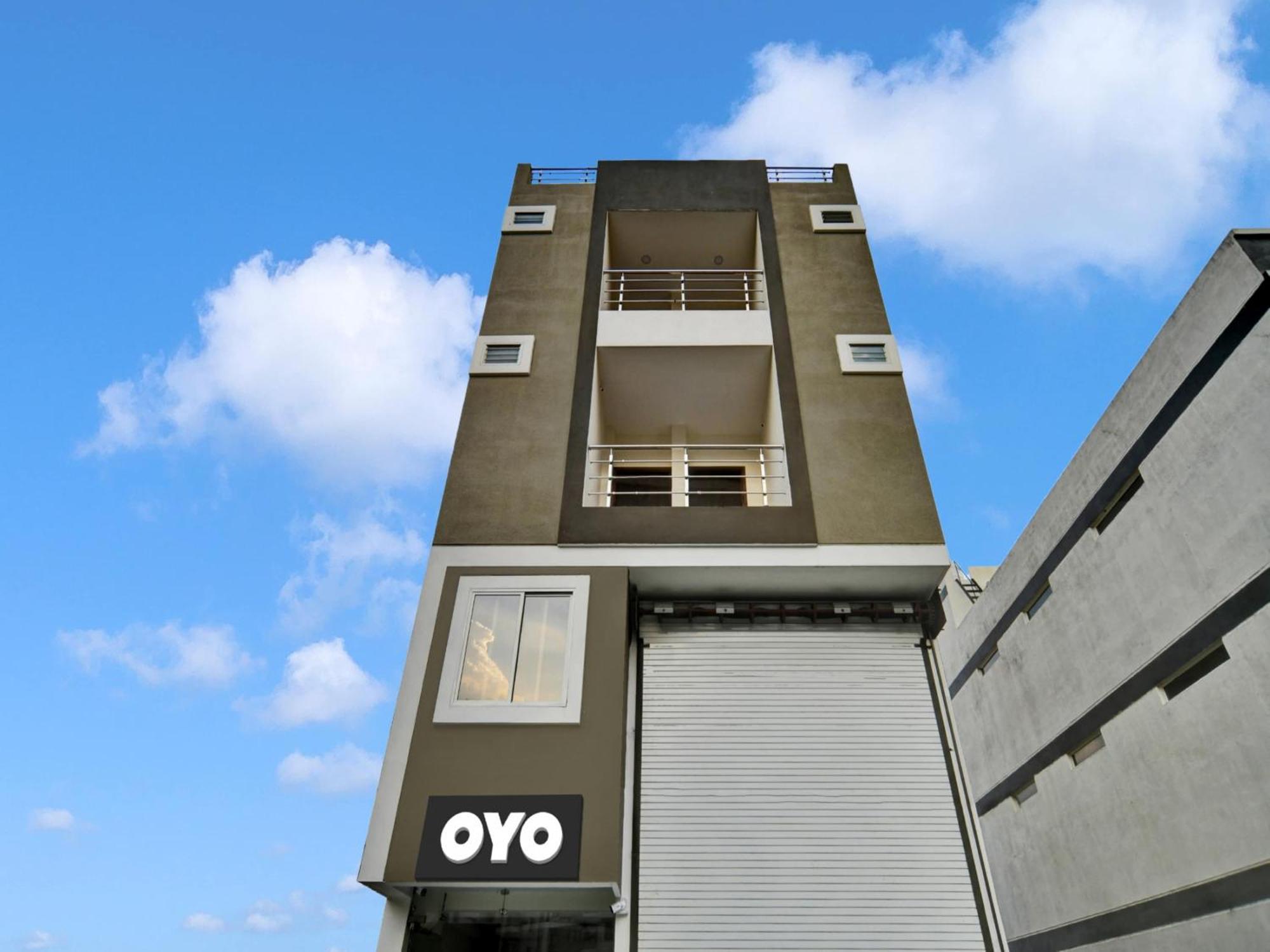 Oyo Hotel Dr Greens Indore Exterior photo